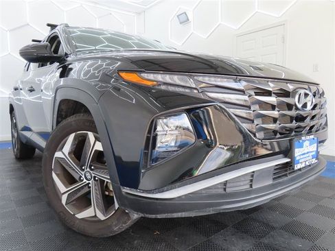 Used 2023 Hyundai Tucson SEL w/ Convenience Package AWD/4WD image 4