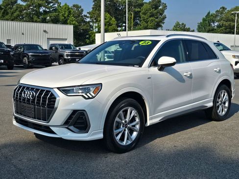 Used 2023 Audi Q3 2.0T Premium AWD/4WD image 1
