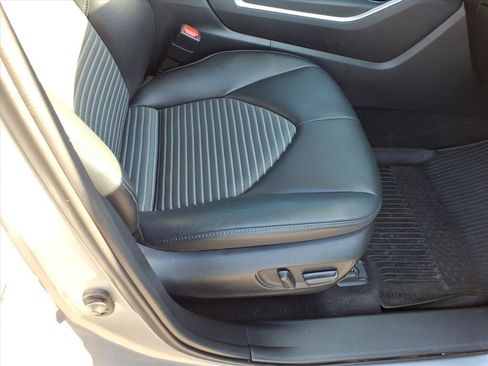 Used 2023 Toyota Highlander XSE AWD/4WD image 17