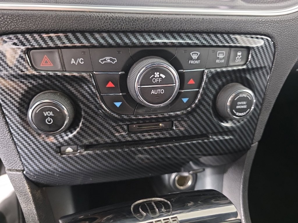 Used 2014 Dodge Charger R/T RWD image 18