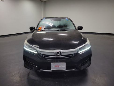 Used 2017 Honda Accord Hybrid Sedan image 2