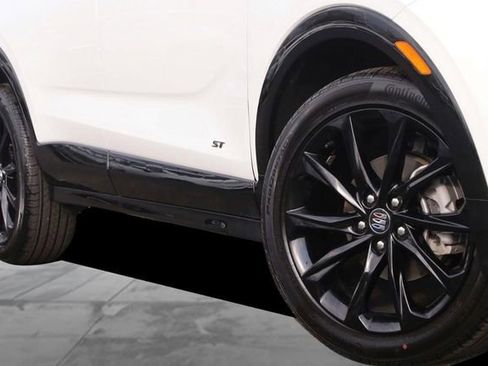 Used 2025 Buick Encore GX Sport Touring w/ Experience Buick Package image 3