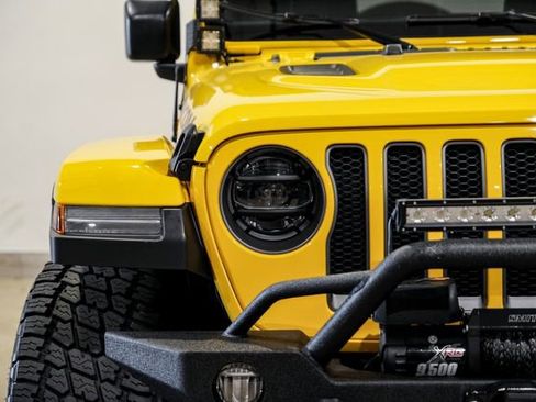 Used 2019 Jeep Wrangler Unlimited Rubicon w/ LED Lighting Group image 3