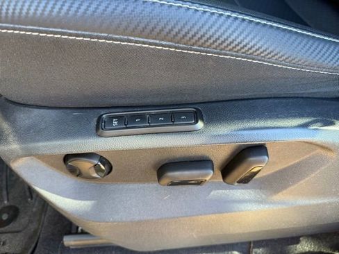 Used 2021 Volkswagen Atlas Cross Sport SEL image 15