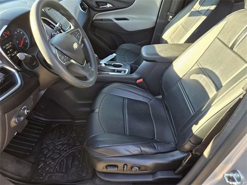 Used 2021 Chevrolet Equinox LS w/ LS Convenience Package image 15