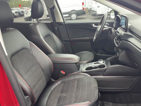 Used 2022 Ford Escape SEL w/ SEL Stealth AWD Package image 27