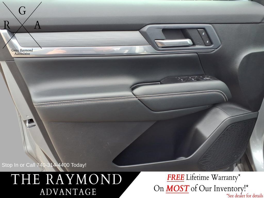 Used 2026 GMC Terrain Elevation AWD/4WD image 17