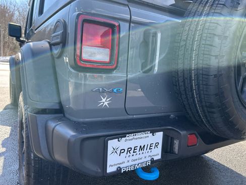 Used 2023 Jeep Wrangler Unlimited w/ Cold Weather Group image 38