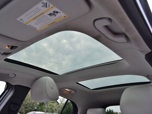 Used 2017 Mercedes-Benz GLA 250 4MATIC image 37