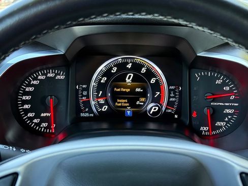 Used 2019 Chevrolet Corvette Stingray Coupe w/ Carbon Flash Badge Package RWD image 10