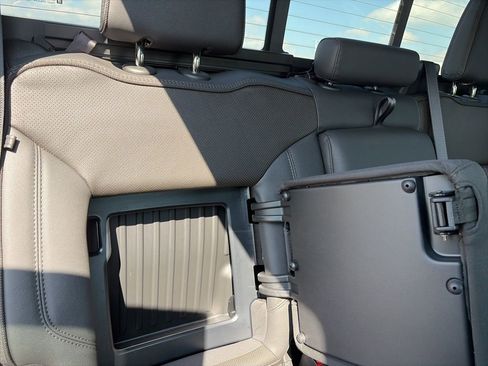 Used 2026 Chevrolet Silverado 1500 High Country image 40