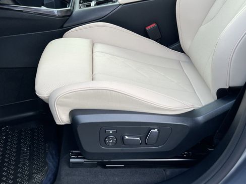 New 2026 BMW X3 xDrive30 w/ Premium Package image 11