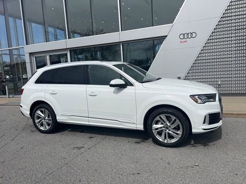 Used 2023 Audi Q7 3.0T Premium Plus w/ Premium Plus Package image 12