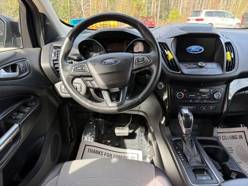 Used 2019 Ford Escape SE AWD/4WD image 14