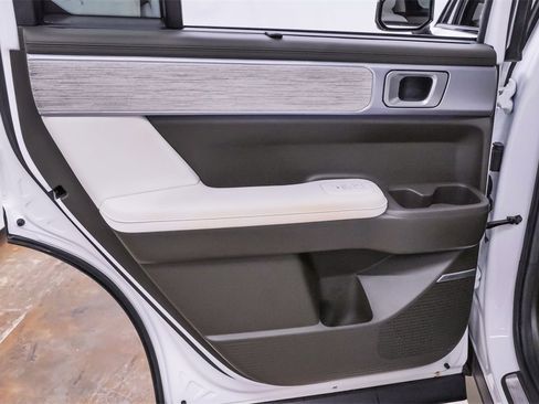 Used 2025 Hyundai Santa Fe Calligraphy image 35