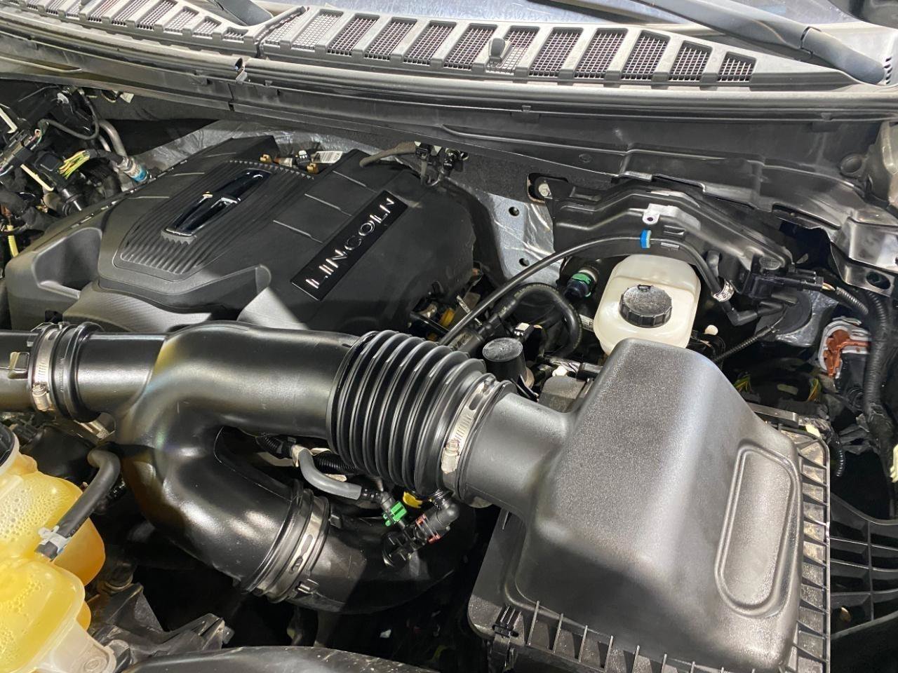 Used 2019 Lincoln Navigator L Reserve AWD/4WD image 28