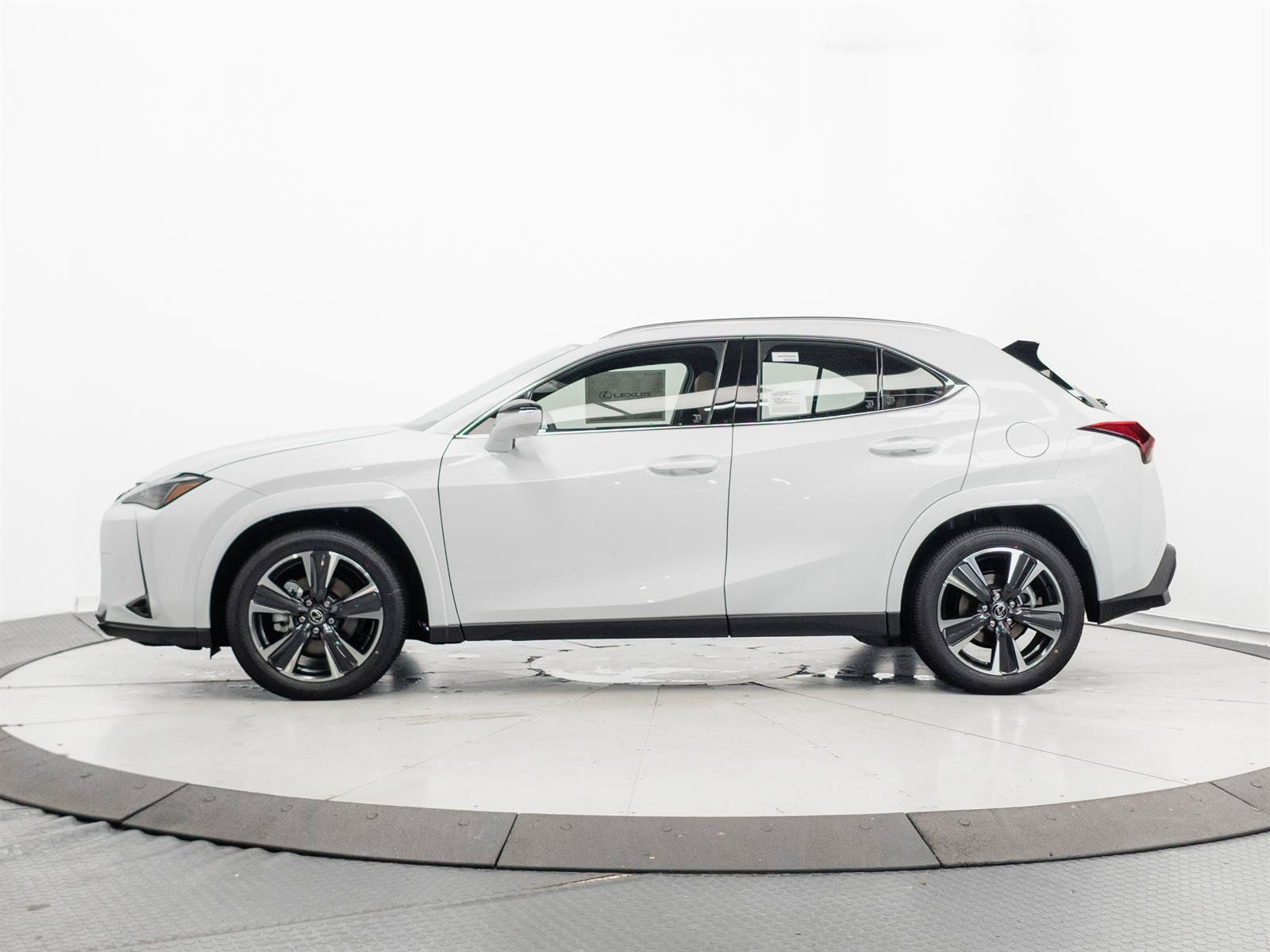 New 2026 Lexus UX 300h AWD image 8