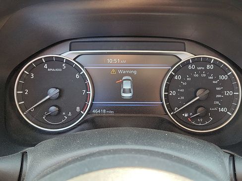 Used 2025 Nissan Altima 2.5 SV FWD image 11