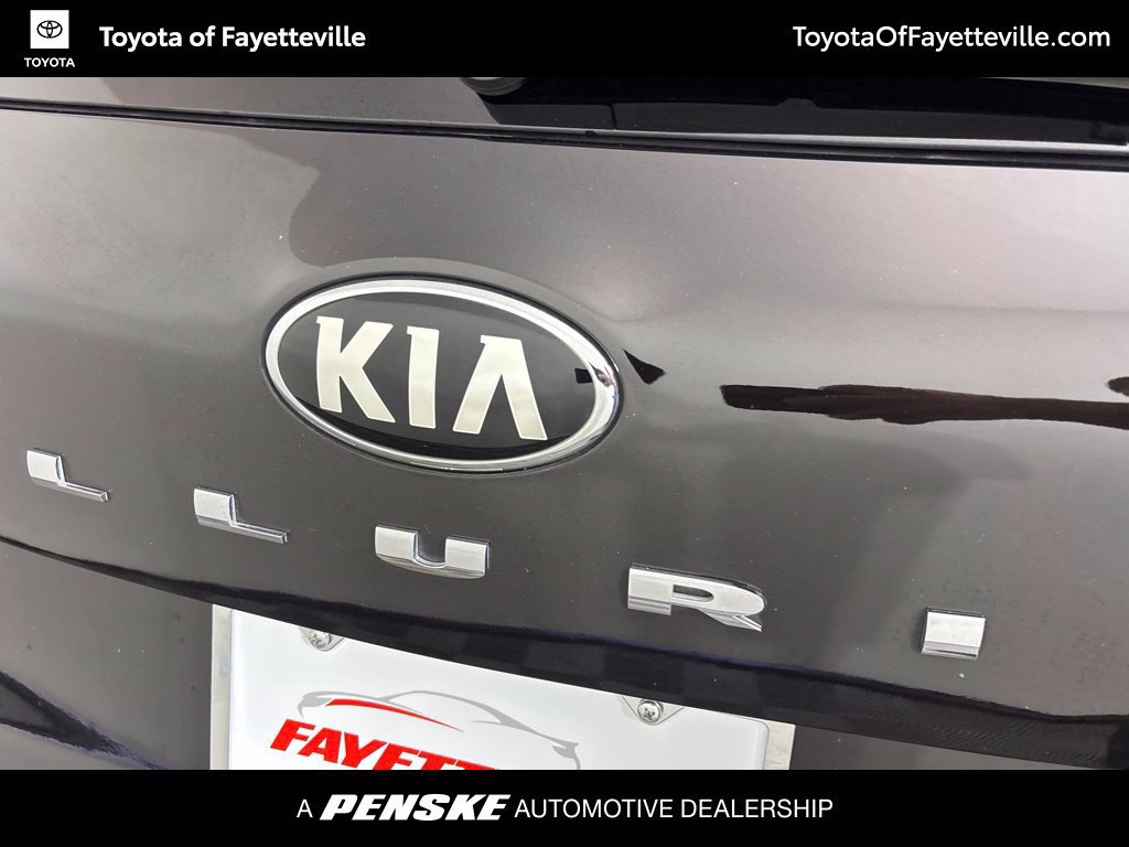 Used 2020 Kia Telluride SX w/ Towing Package FWD image 22
