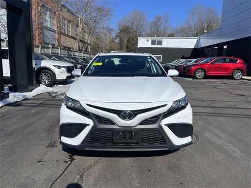 Used 2023 Toyota Camry SE w/ Cold Weather Package image 3