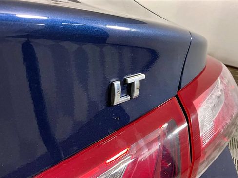Used 2020 Chevrolet Malibu LT FWD image 7