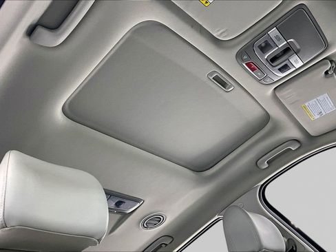 Used 2024 Kia Telluride S w/ S Sunroof Package image 22