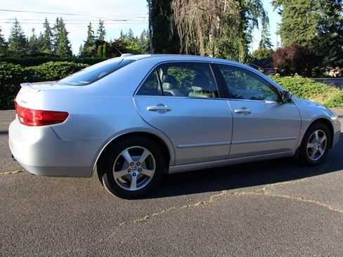 Used 2005 Honda Accord Hybrid Sedan image 3