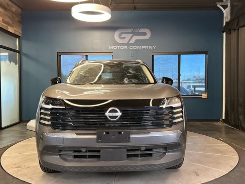 Used 2026 Nissan Kicks SV AWD/4WD image 8