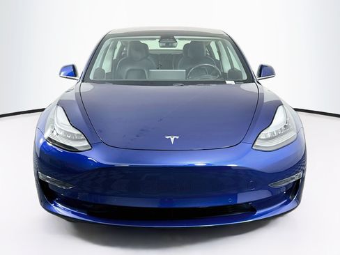 Used 2019 Tesla Model 3 Standard Range Plus RWD image 2