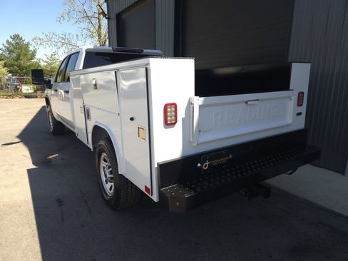 Used 2022 Chevrolet Silverado 3500 W/T w/ WT Convenience Package image 3