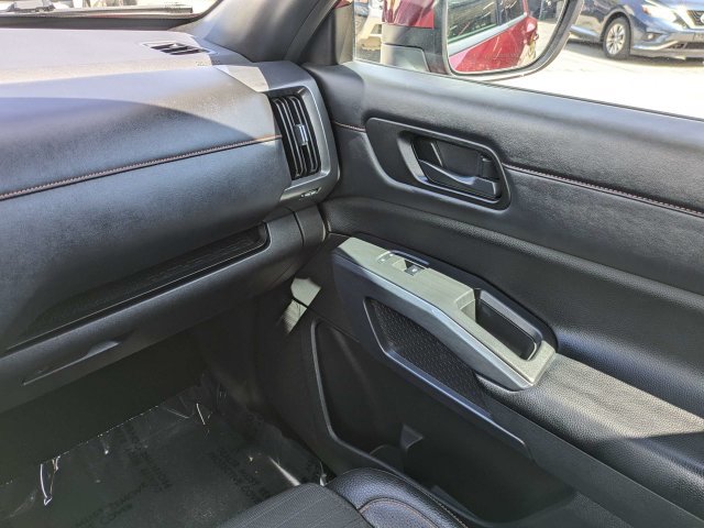 Used 2023 Nissan Pathfinder Rock Creek AWD/4WD image 17