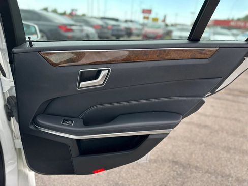 Used 2015 Mercedes-Benz E 350 Sedan image 25