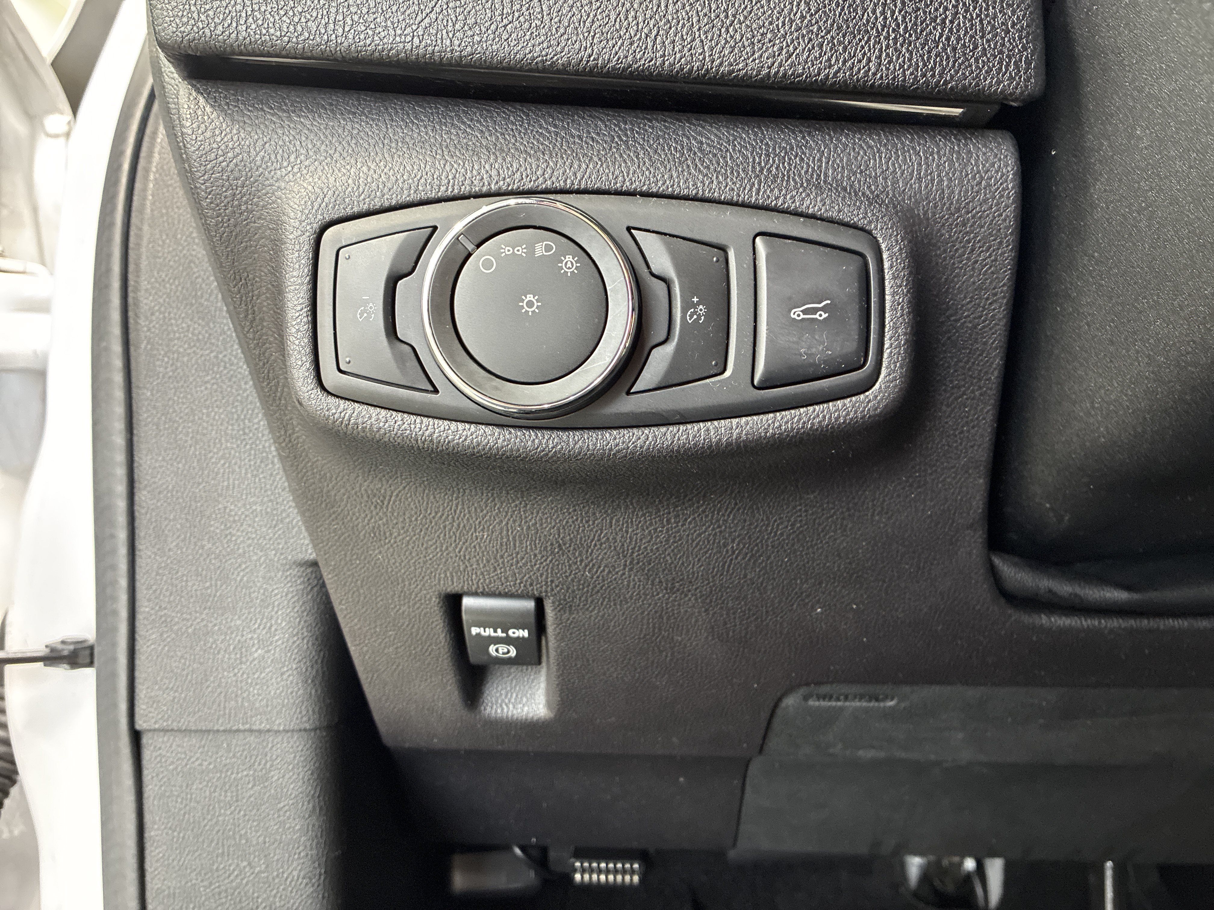 Used 2017 Lincoln MKC Select w/ Select Plus Package FWD image 22