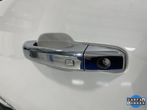 Used 2024 GMC Sierra 3500 Denali w/ Denali Reserve Package image 16