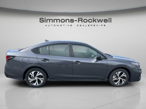 Used 2025 Subaru Legacy Premium AWD/4WD image 6