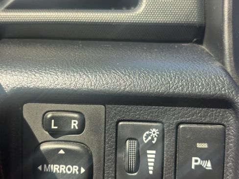 Used 2019 Toyota 4Runner Limited AWD/4WD image 11
