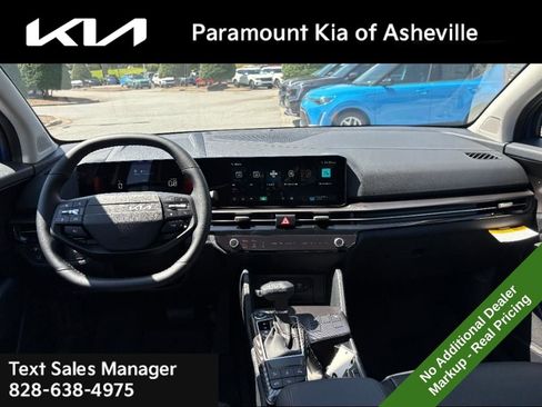 New 2026 Kia Sportage EX w/ EX Panorama Roof Package image 7