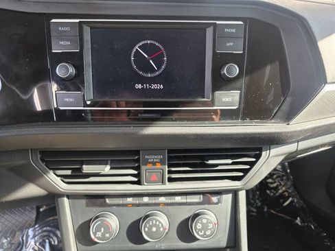 Used 2024 Volkswagen Jetta S FWD image 28