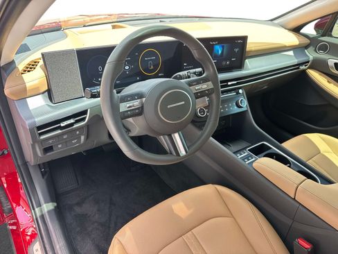 Used 2025 Hyundai Sonata Limited FWD image 21