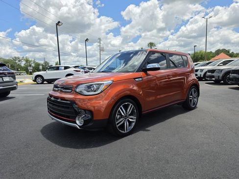 Used 2018 Kia Soul ! w/ Tech Package FWD image 16