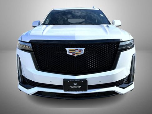 Certified 2023 Cadillac Escalade ESV Sport Platinum image 2
