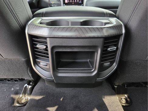 New 2026 RAM 2500 Big Horn AWD/4WD image 18