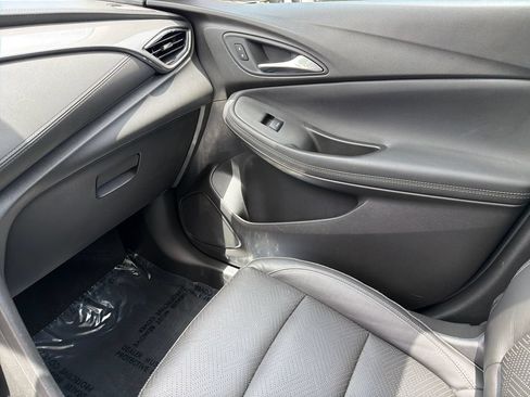 Used 2021 Buick Encore GX Essence w/ Advanced Technology Package FWD image 29
