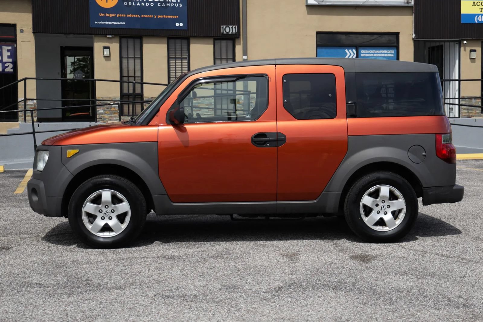 Used 2004 Honda Element EX image 2