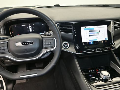 Used 2024 Jeep Wagoneer Series II image 22