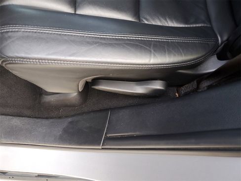 Used 2019 Jeep Grand Cherokee Limited image 14