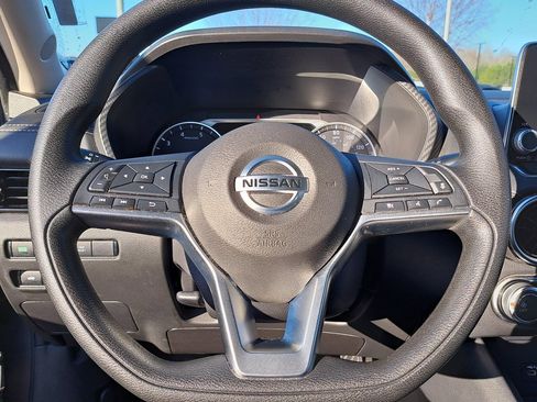 Used 2023 Nissan Sentra SV image 10