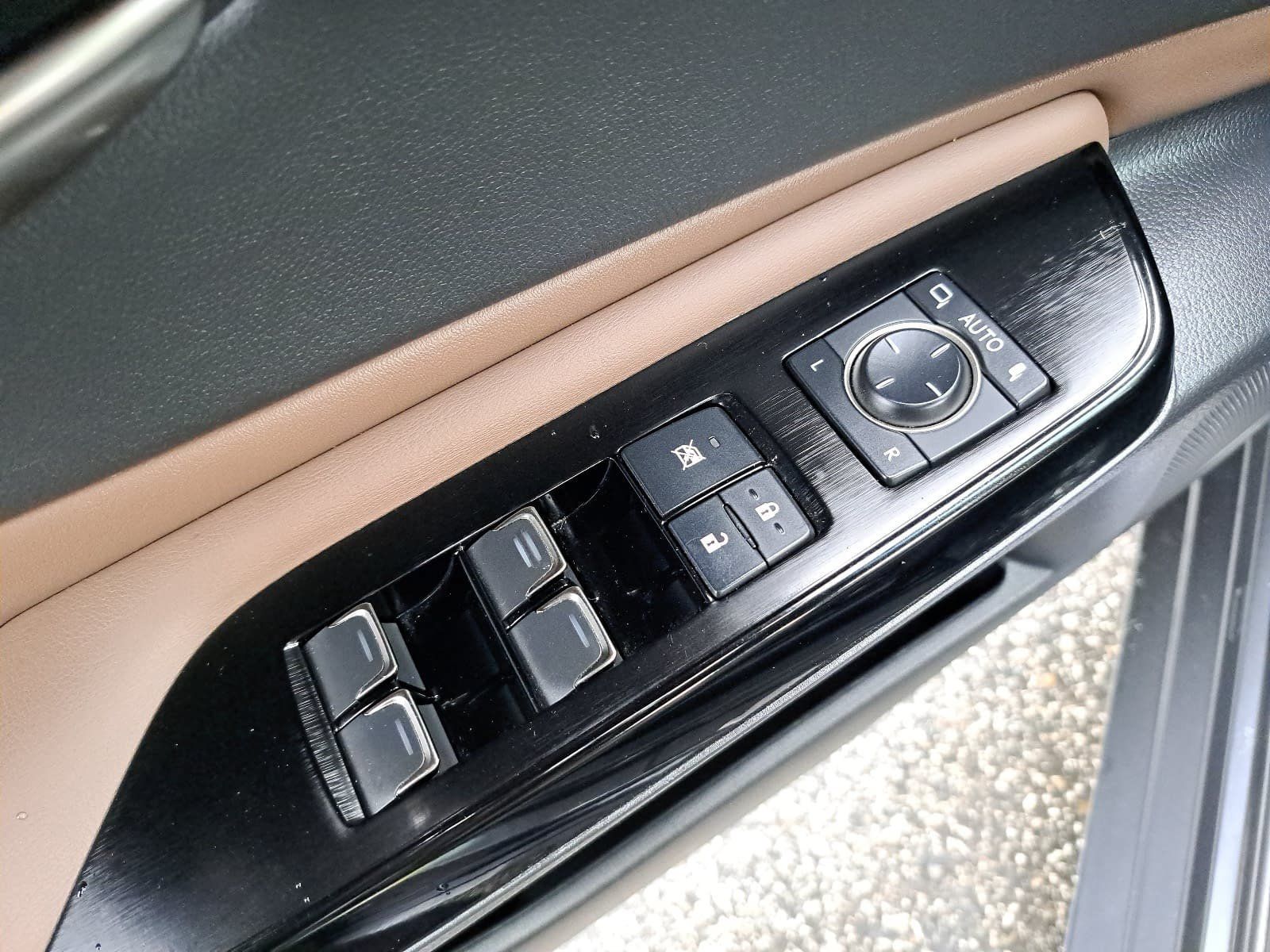 Used 2023 Lexus ES 350 w/ Premium Package FWD image 29
