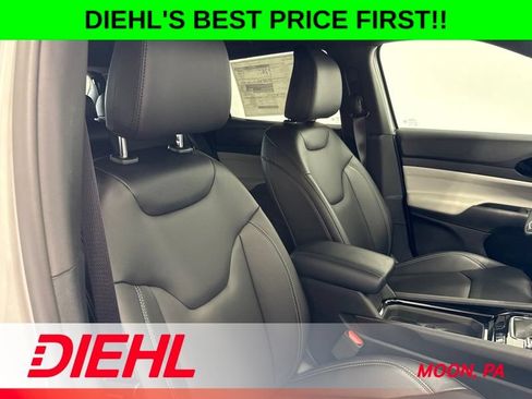 New 2026 Jeep Compass Limited AWD/4WD image 14