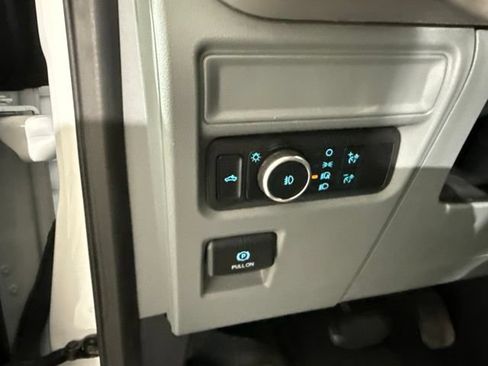 Used 2023 Ford F150 XLT AWD/4WD image 17
